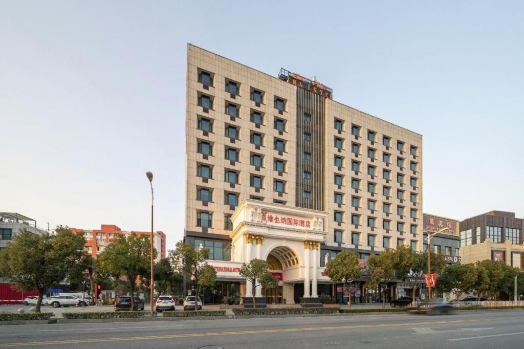 Vienna International Hotel Shanghai Pujiang Exterior foto
