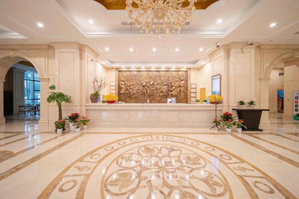 Vienna International Hotel Shanghai Pujiang Exterior foto